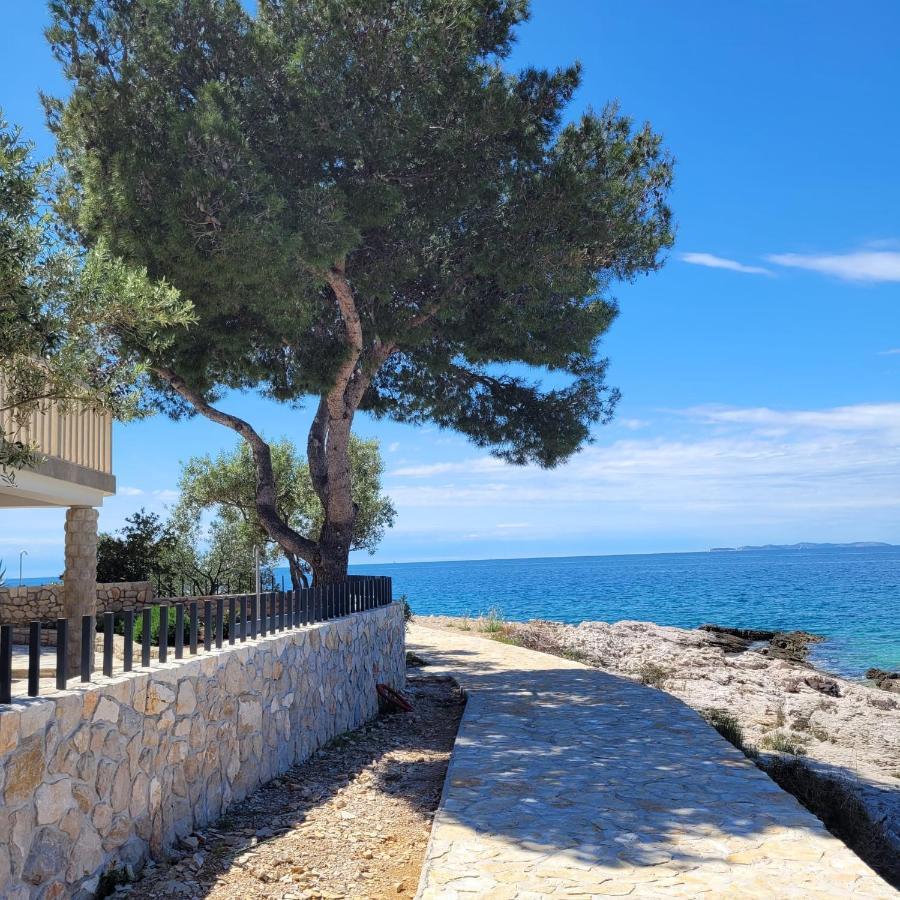Riodia Seaview Stay Примоштен Экстерьер фото