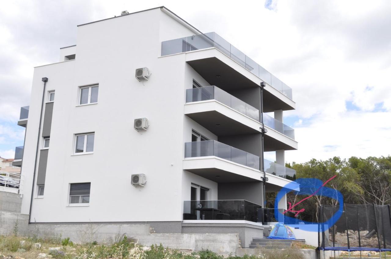 Riodia Seaview Stay Примоштен Экстерьер фото